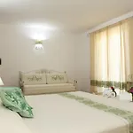Villabianca 3* ラ・マッダレーナ