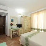 Villabianca ラ・マッダレーナ