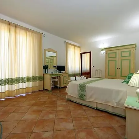 Villabianca لا ماداّلينا