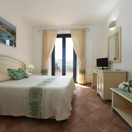 Couette-café Villabianca 4*